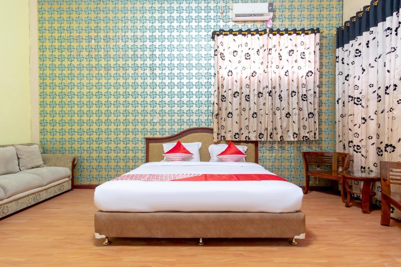 Oyo 2777 Sleepover Sei Serayu Medan Buitenkant foto